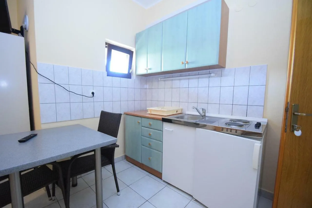 Apartments Nina Starigrad Paklenica 0*,