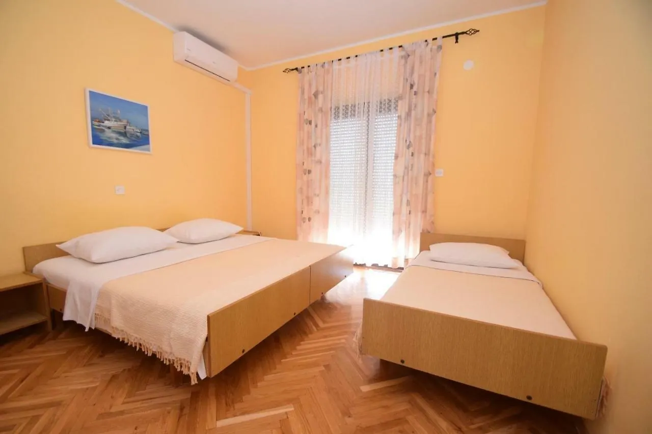 Gæstehus Apartments Nina Starigrad Paklenica Kroatien